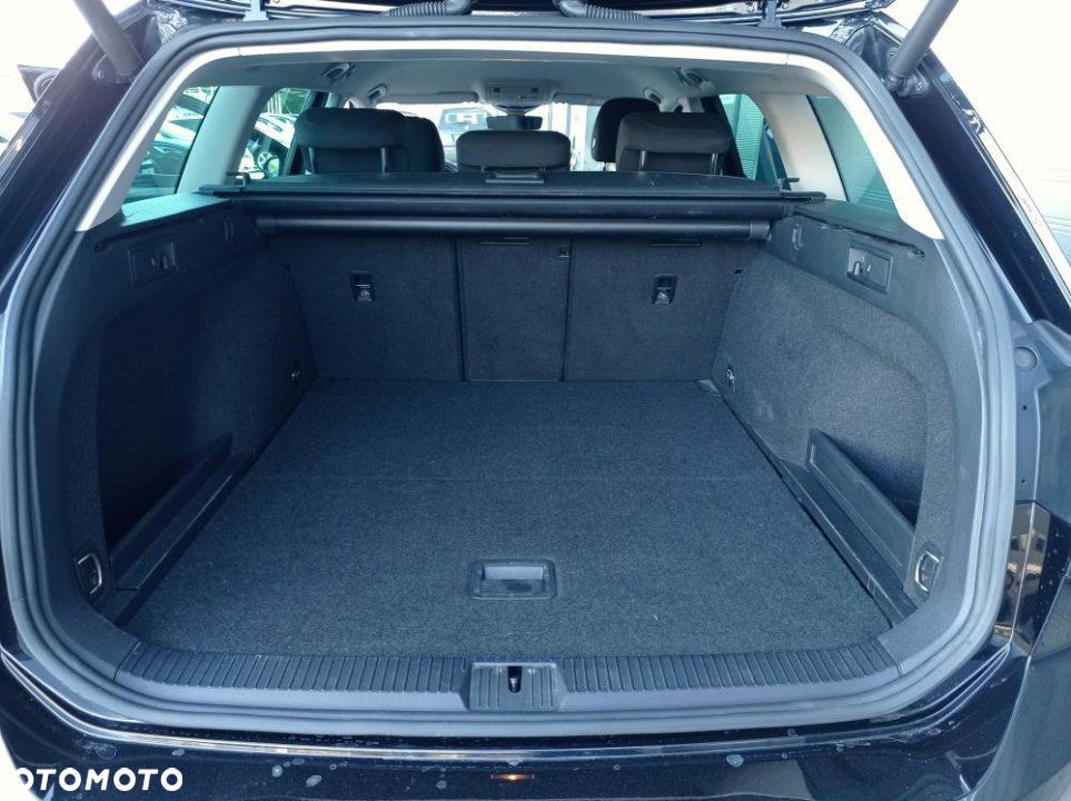 Volkswagen Passat - 40