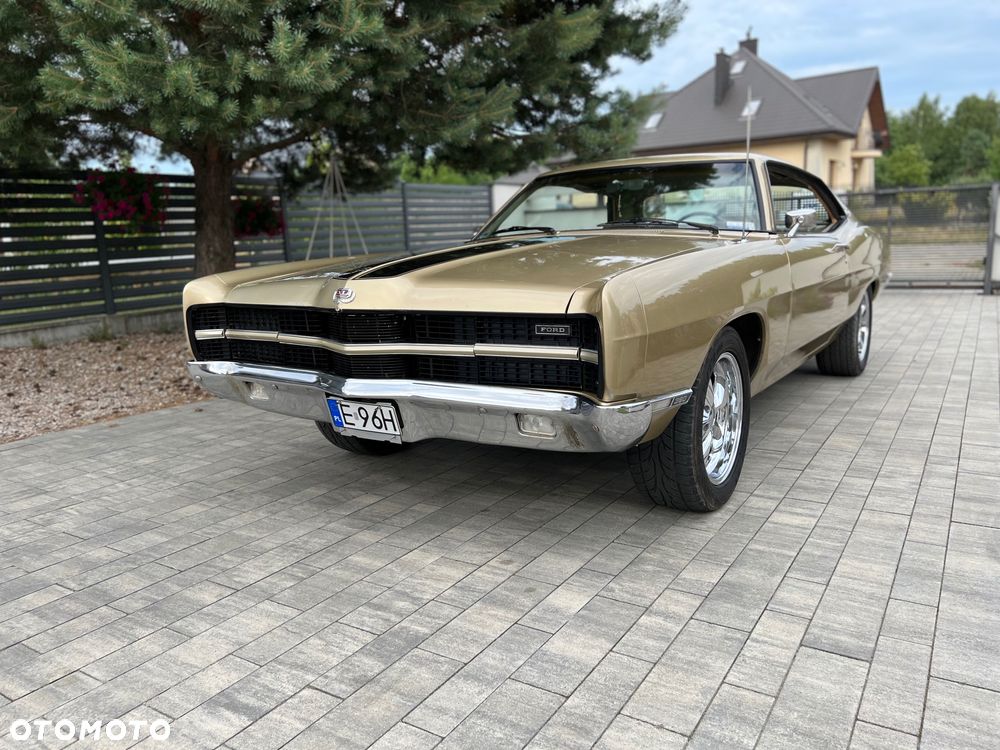 Ford Mustang - 7