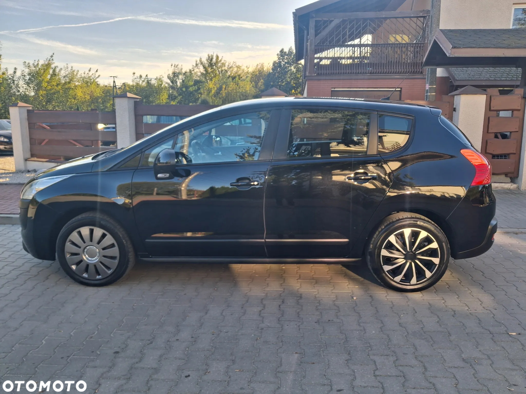 Peugeot 3008 HDi FAP 110 EGS6 Business-Line - 12