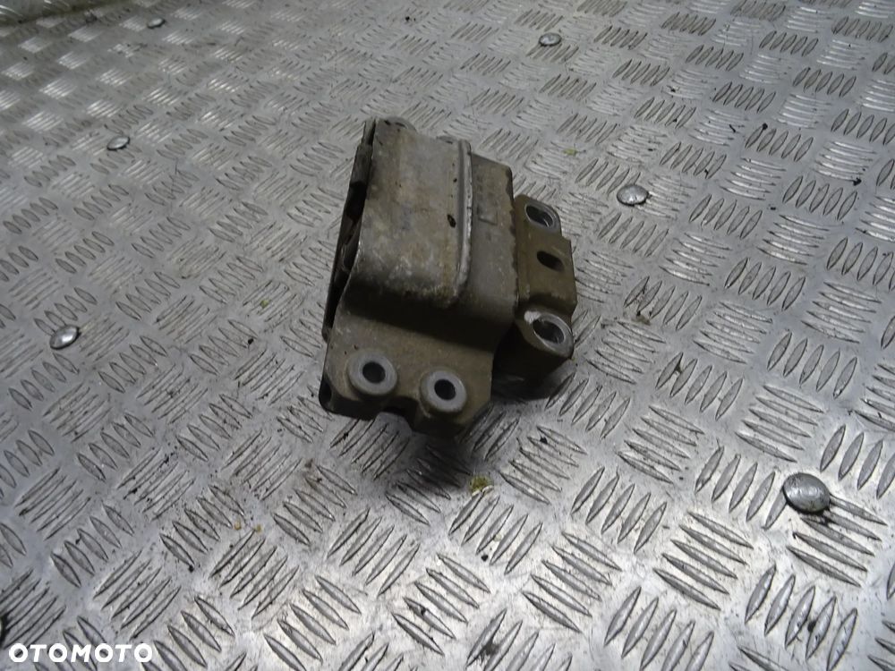 VW GOLF V 1.9TDI PODUSZKA SKRZYNI BIEGÓW 1K0199555 - 6