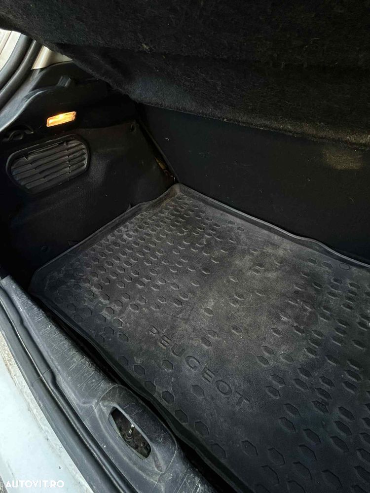 Peugeot 208 1.4 HDi FAP Access - 9