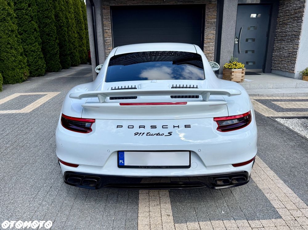 Porsche 911 Turbo S - 6