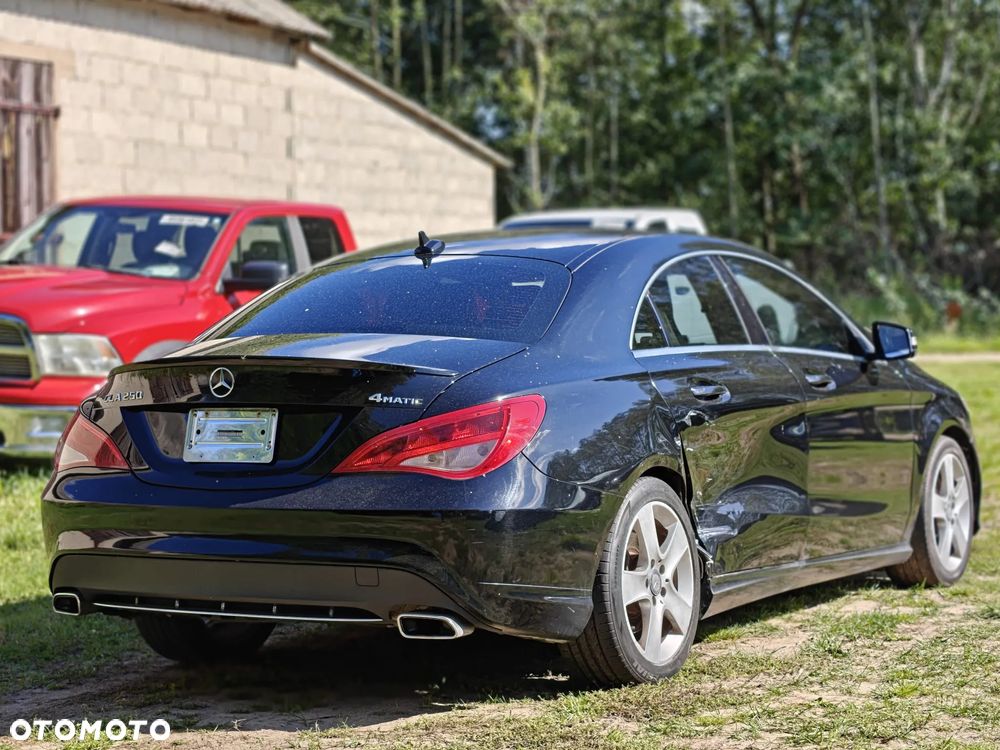 Mercedes-Benz CLA 250 4Matic 7G-DCT Sport - 4