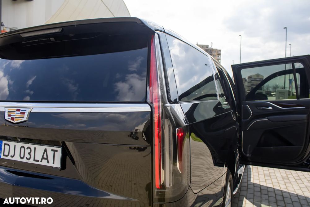 Cadillac Escalade - 21