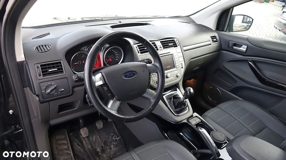 Ford Kuga - 5