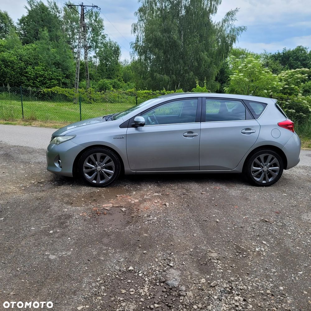 Toyota Auris 1.8 HSD Luna - 22