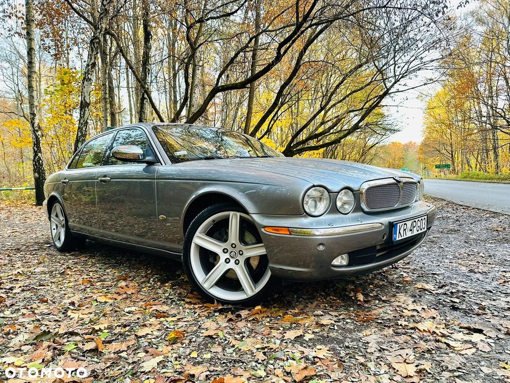 Jaguar XJ XJ6 2.7 Twin Turbo (LWB) Sovereign Last Edition - 6