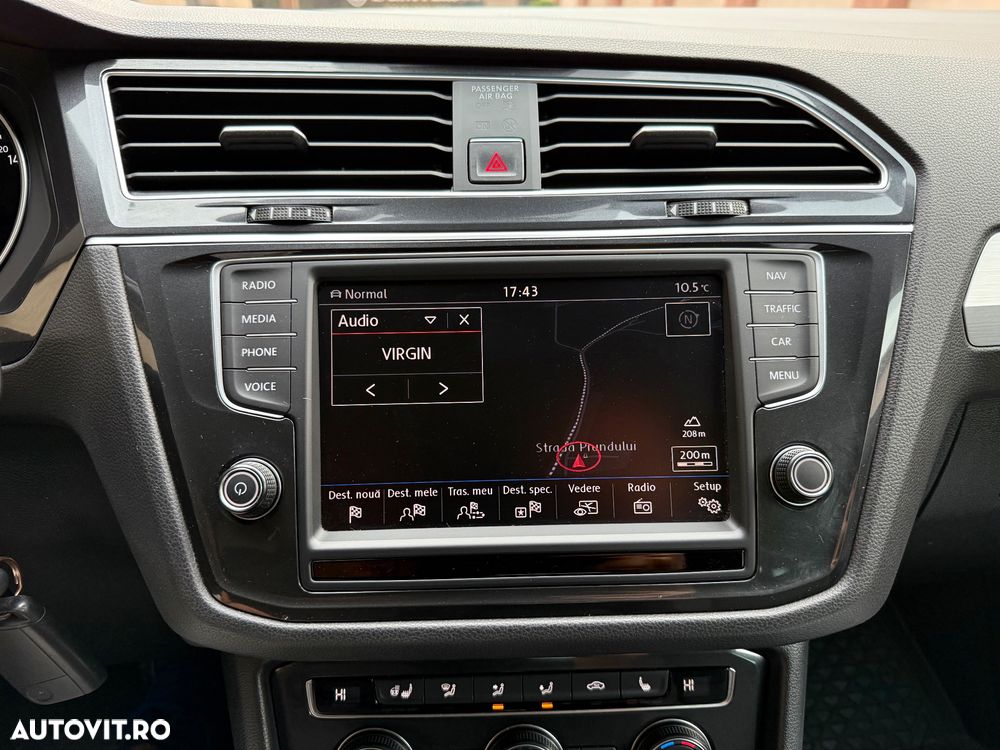 Volkswagen Tiguan - 16