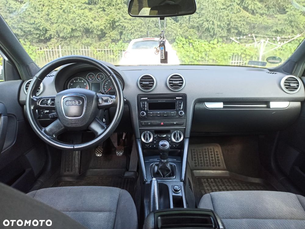 Audi A3 Sportback 1.4 TFSI Attraction - 1