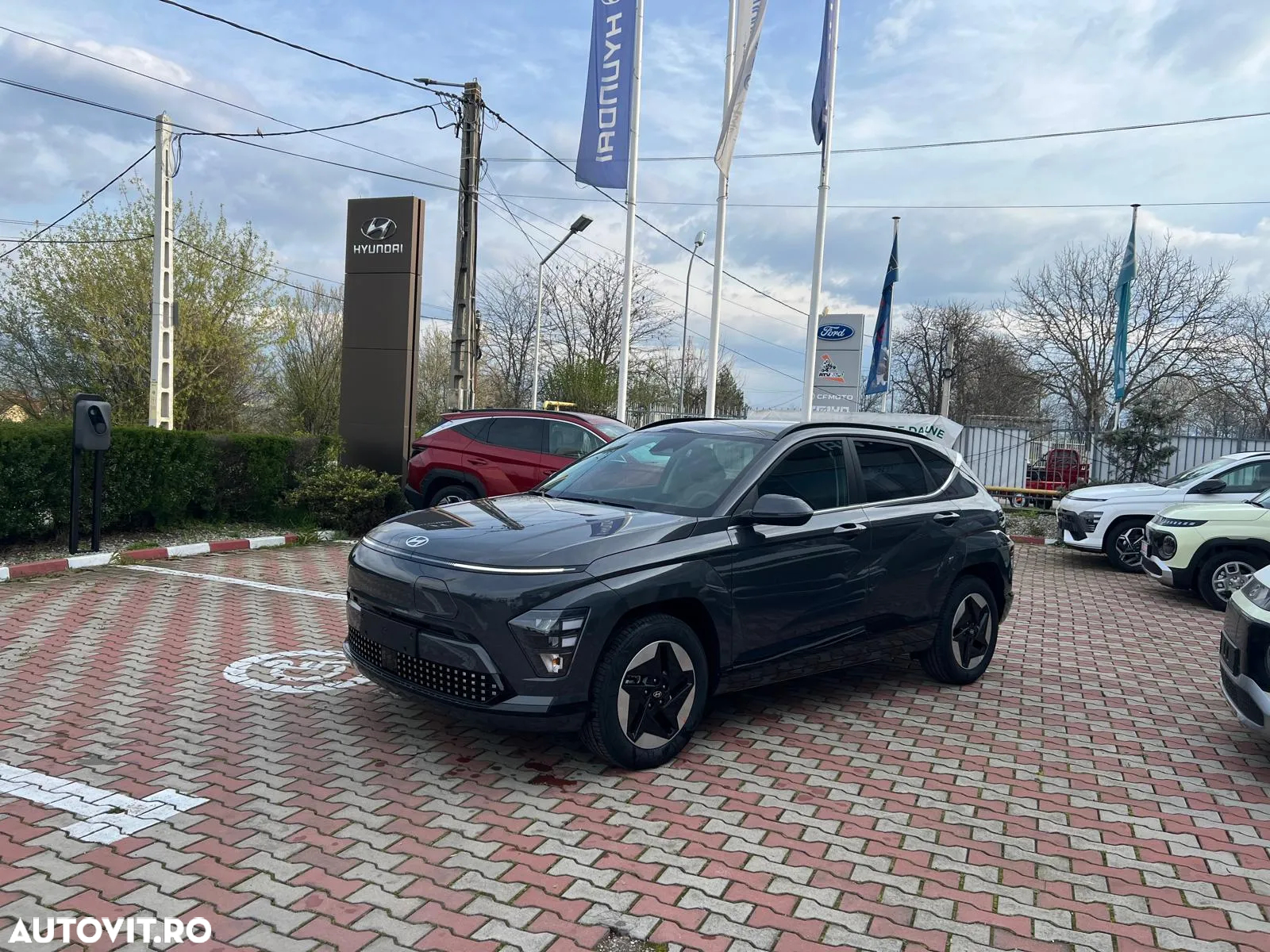 Hyundai KONA - 2