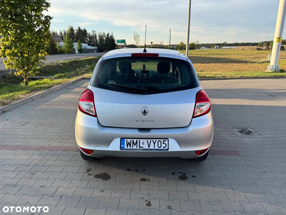 Renault Clio - 5