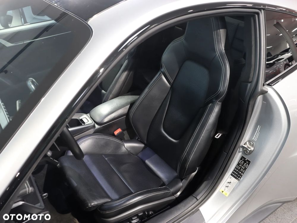 Porsche 911 Carrera Turbo S - 16