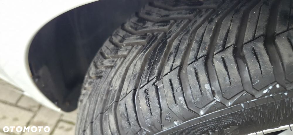 Renault Clio TCe 100 BUSINESS EDITION - 25