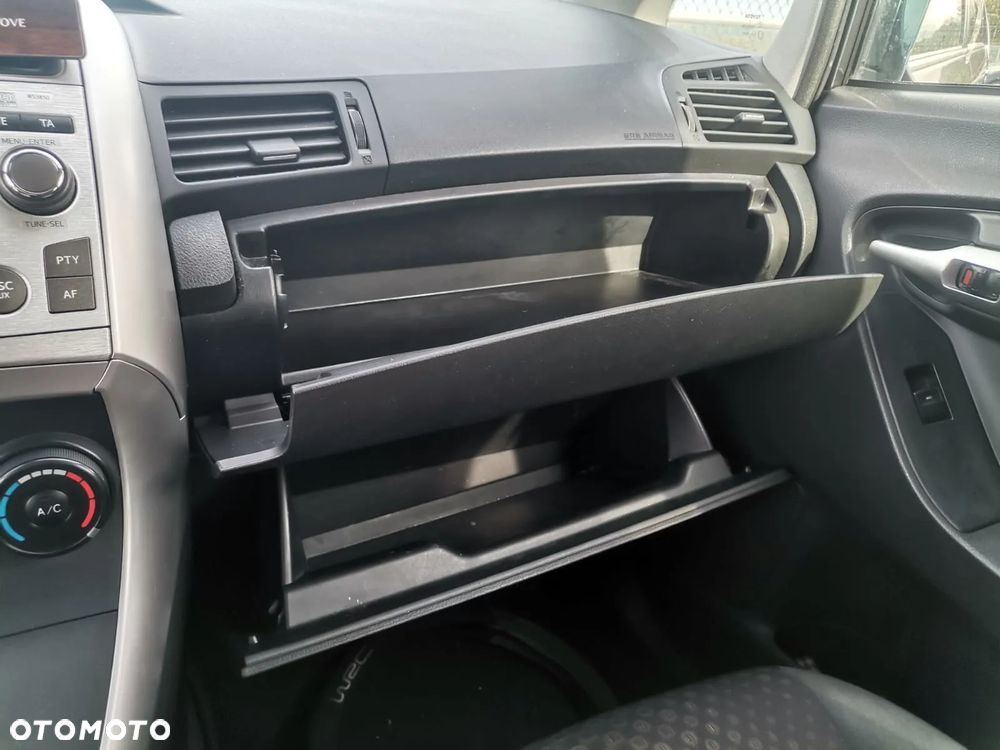 Toyota Verso 1.8 Multidrive Edition - 11