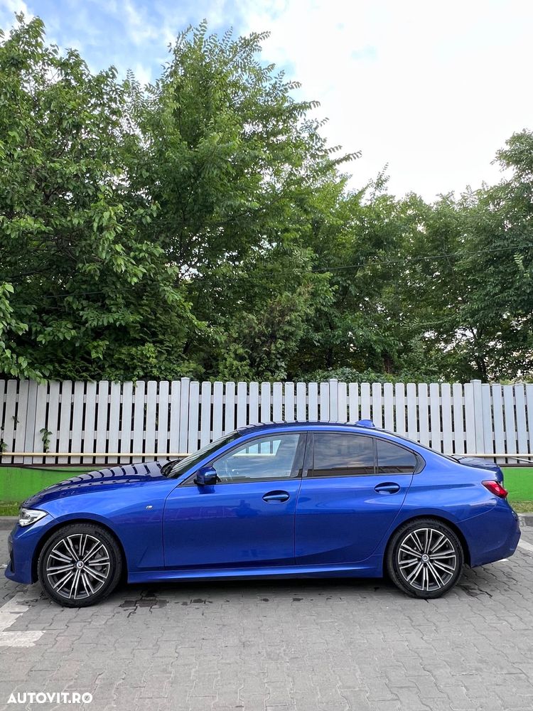 BMW Seria 3 330i xDrive AT - 1