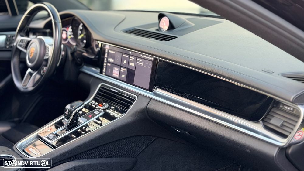 Porsche Panamera 4 E-Hybrid - 9
