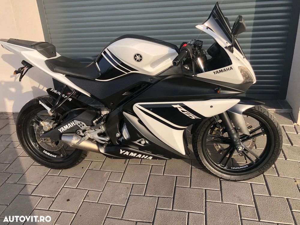 Yamaha YZF-R125 - 11
