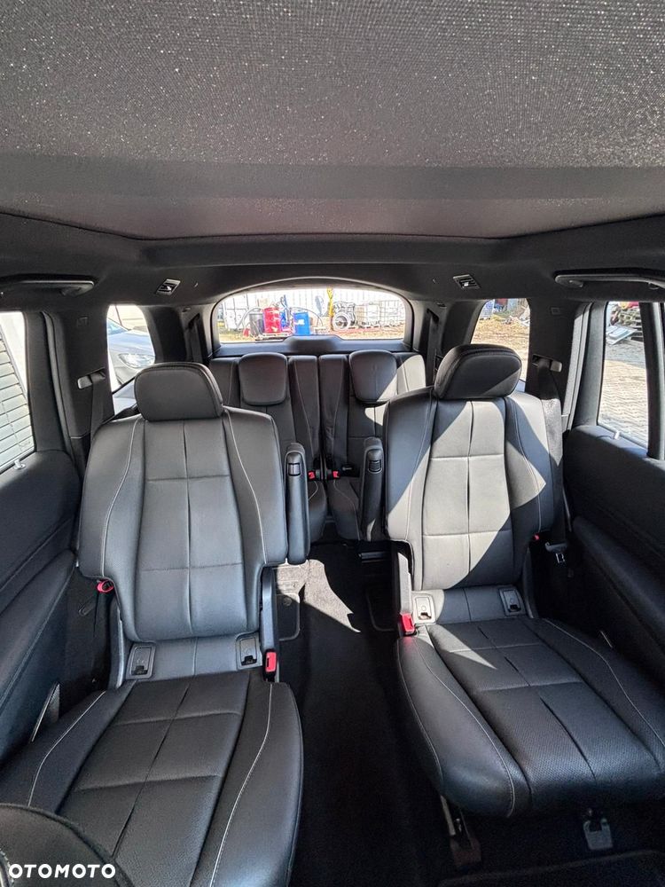 Mercedes-Benz GLS - 33