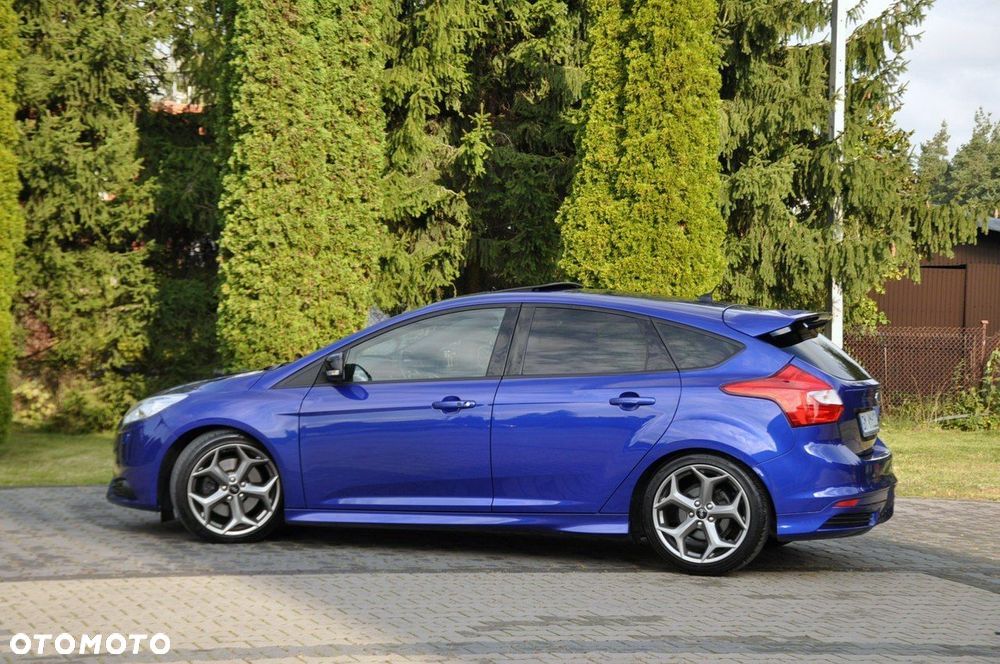 Ford Focus - 13