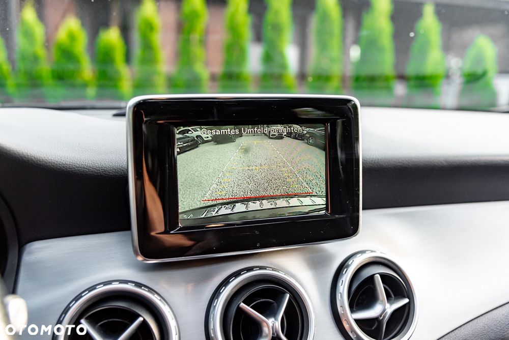 Mercedes-Benz GLA 250 4Matic 7G-DCT AMG Line - 38