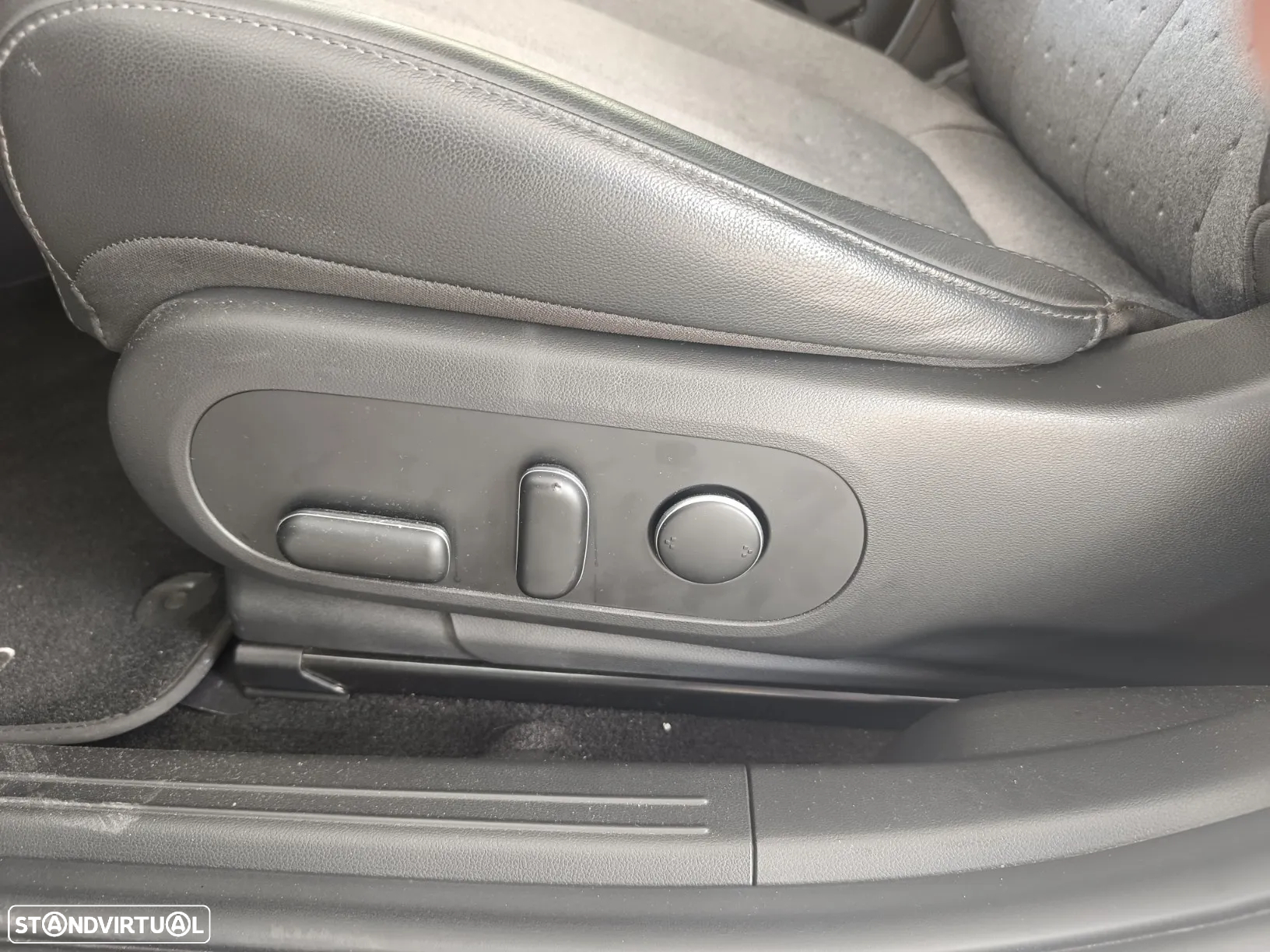 Hyundai Ioniq 5 77 kWh Premium - 32