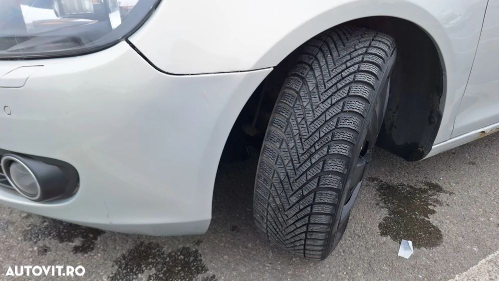 Volkswagen Golf 2.0 TDI DPF Highline - 30