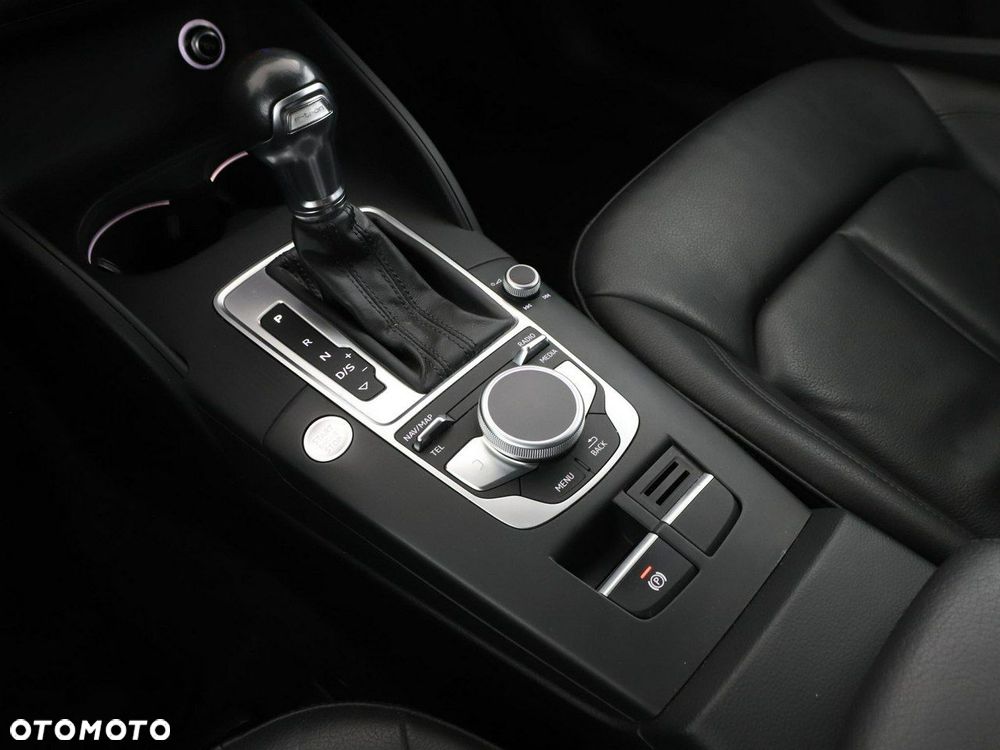 Audi A3 Sportback 1.4 TFSI e-tron design - 30