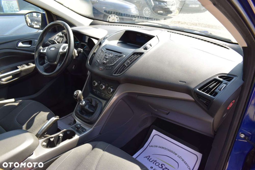 Ford Kuga - 25