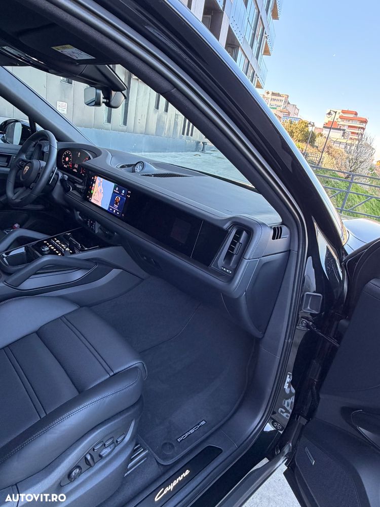 Porsche Cayenne Coupe - 4
