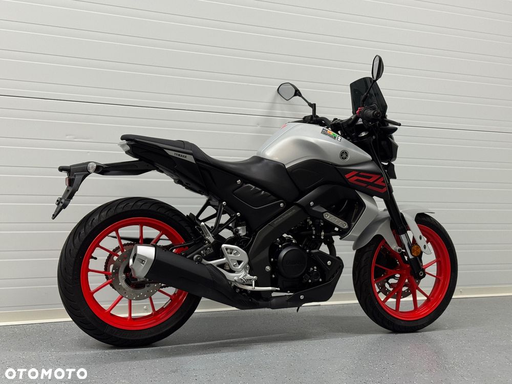 Yamaha MT - 4