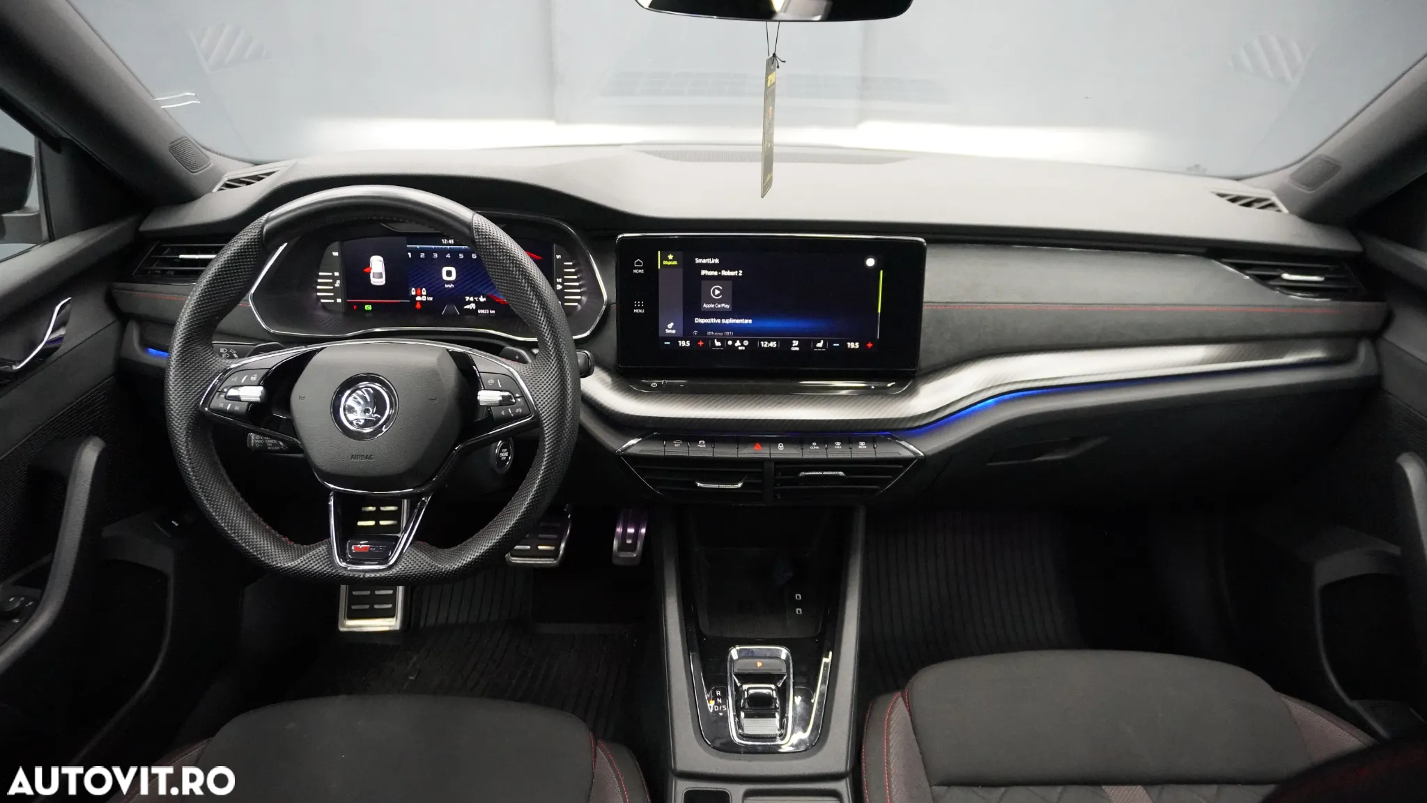 Skoda Octavia 2.0 TSI DSG RS - 9