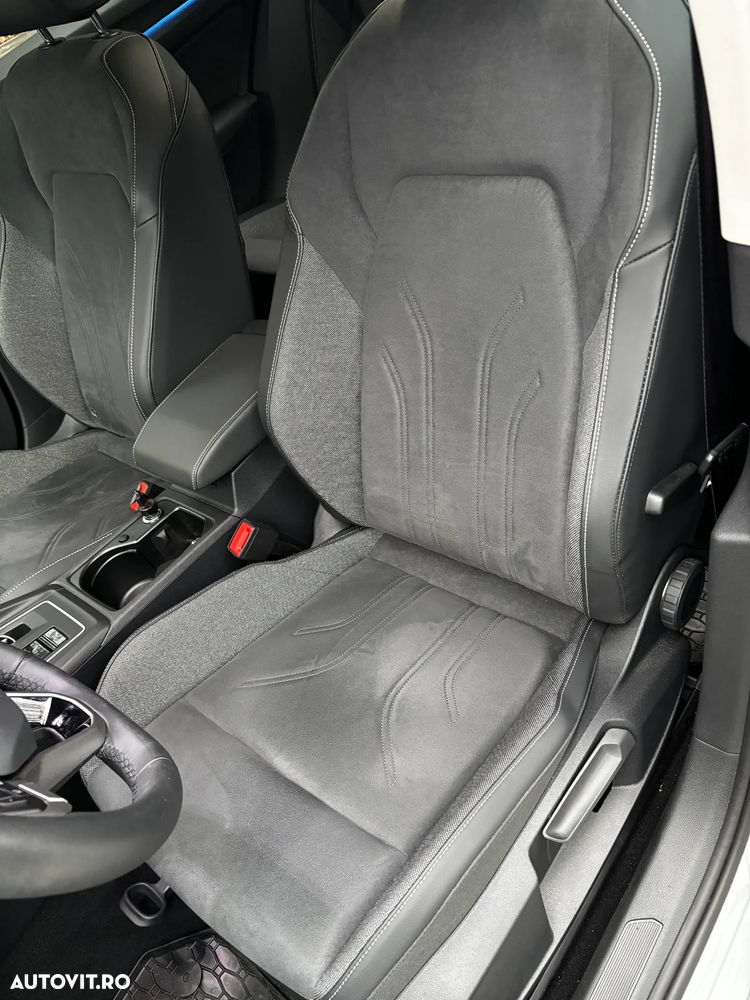 Volkswagen Golf 1.5 eTSI DSG MHEV Life - 13