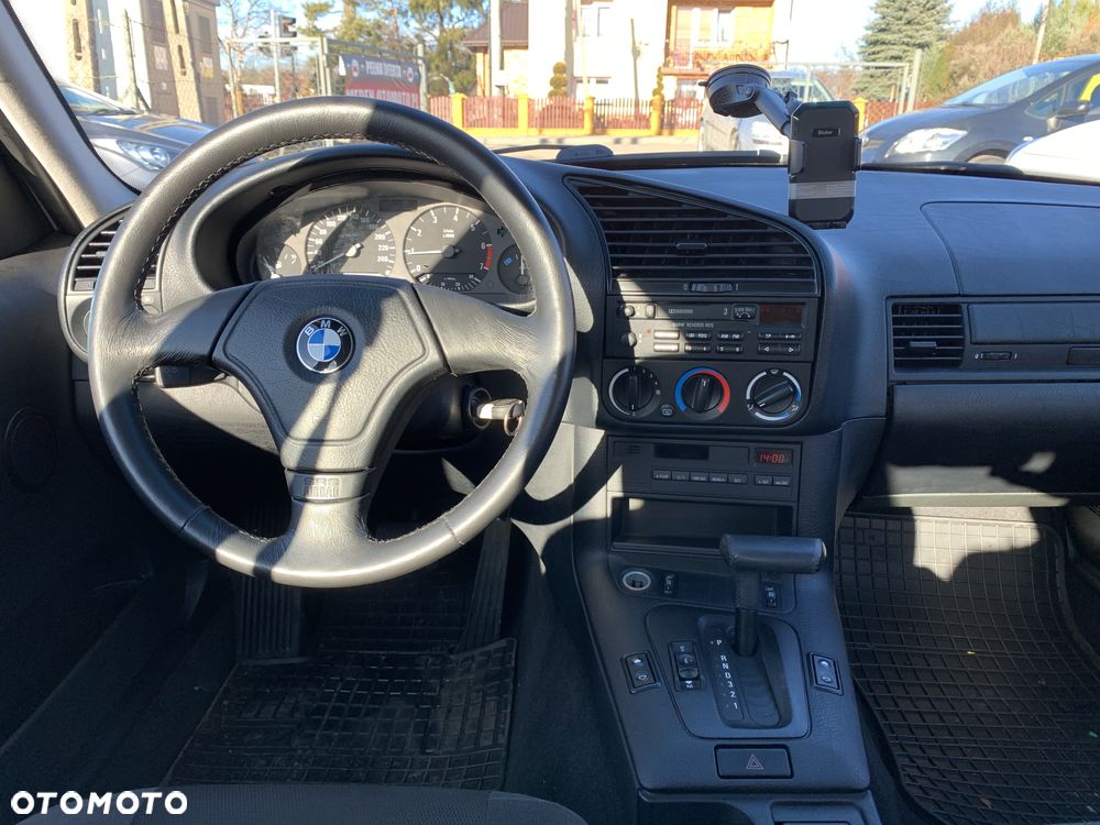 BMW Seria 3 318i - 20