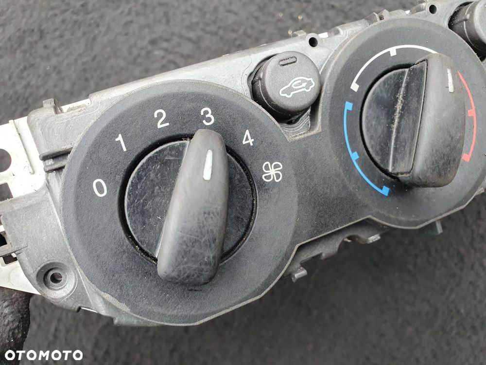FORD FOCUS MK2 PANEL NAWIEWU KLIMATYZACJI 3M5T19980AD - 2