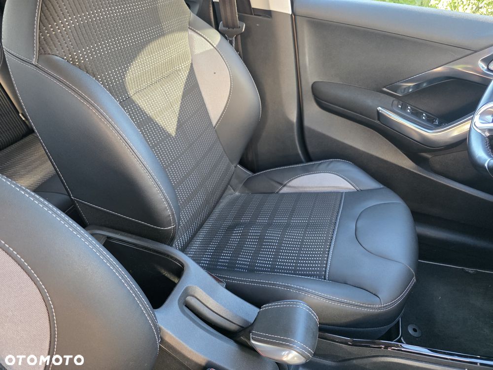 Peugeot 2008 PureTech 110 Stop&Start EAT6 Allure - 18