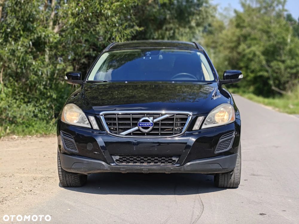 Volvo XC 60 3.2 AWD Momentum - 2