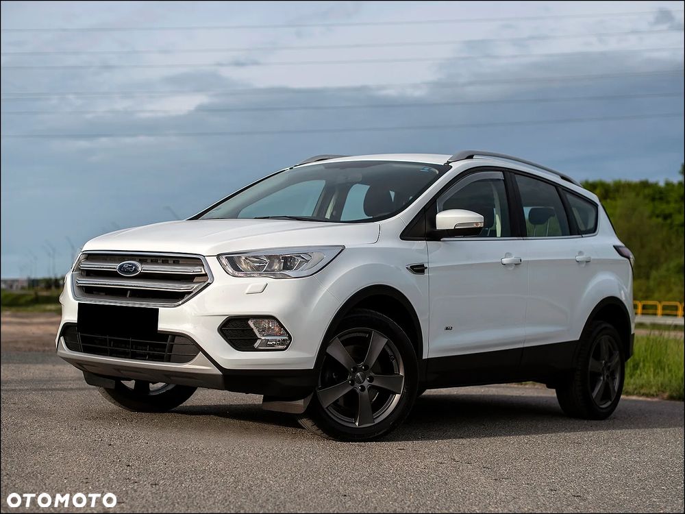 Ford Kuga - 1