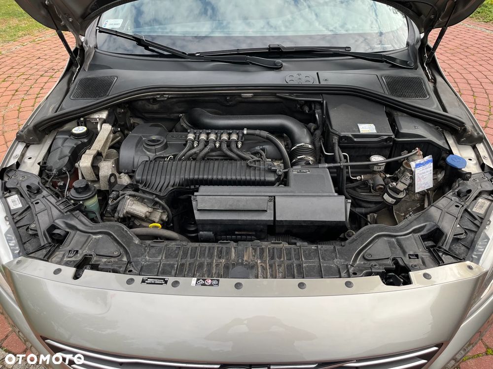 Volvo V60 2.0T Geartronic Powershift Momentum - 10
