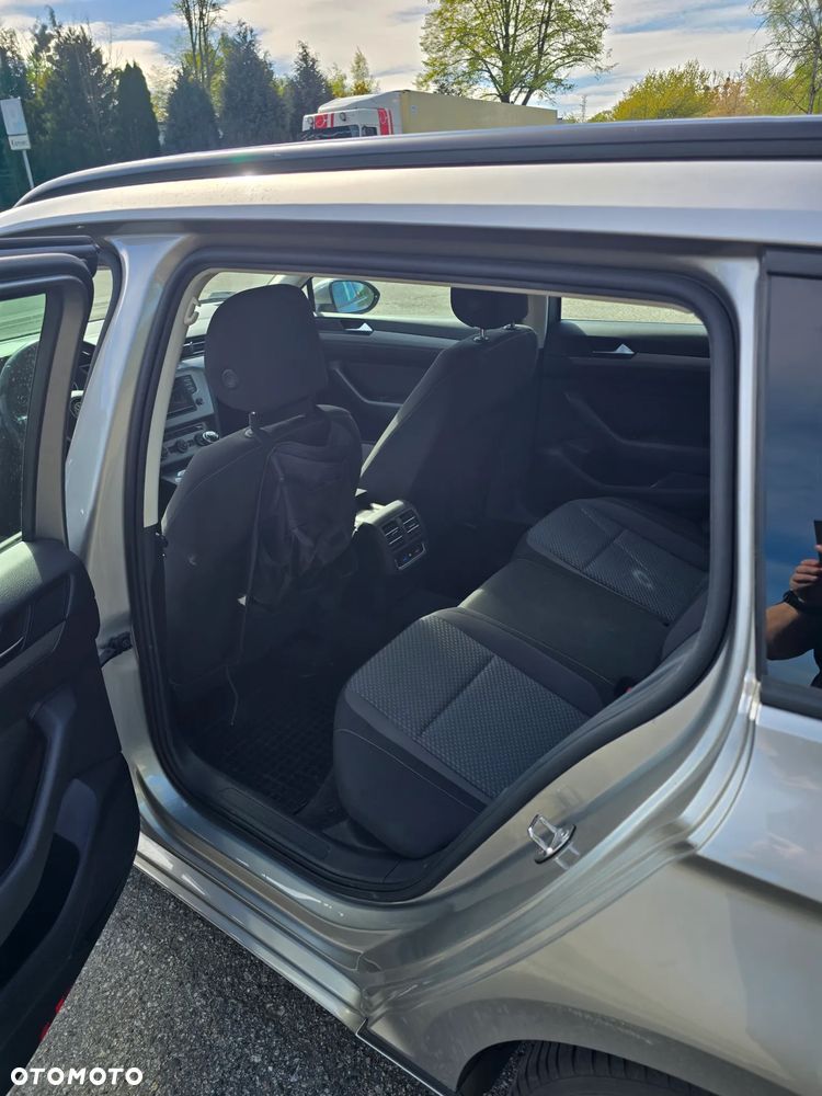 Volkswagen Passat 1.6 TDI BMT Trendline - 11