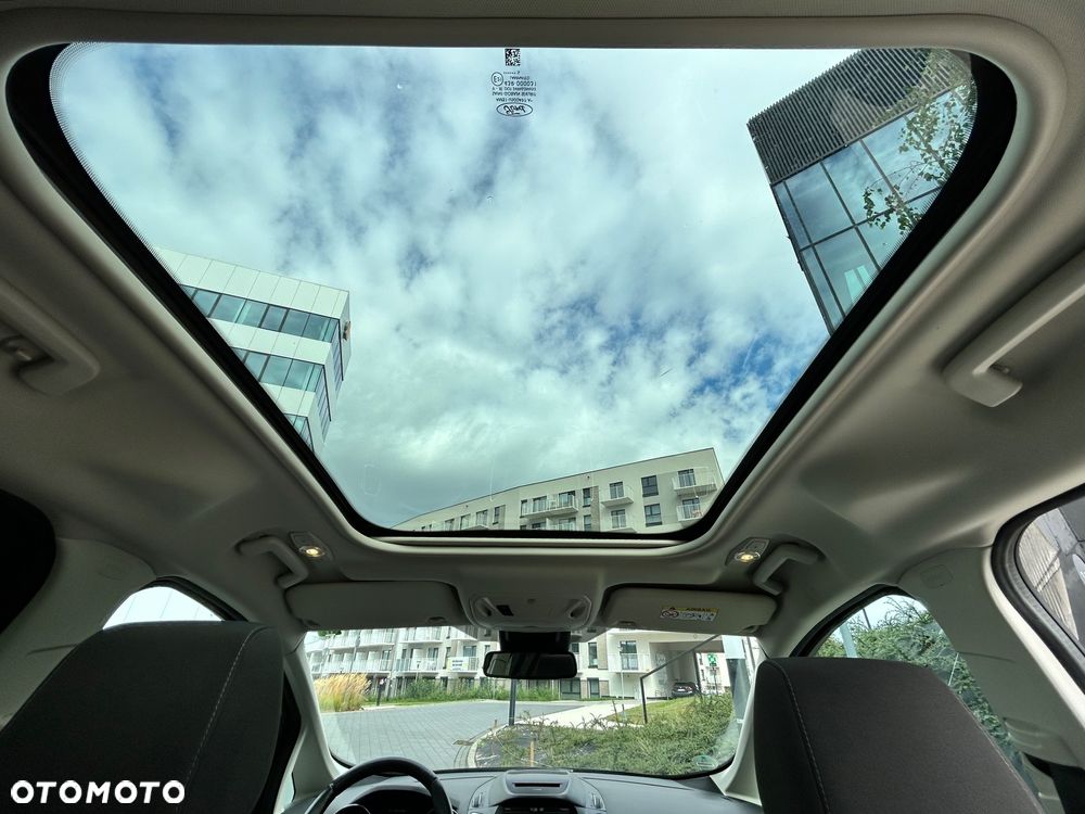 Ford Grand C-MAX - 12