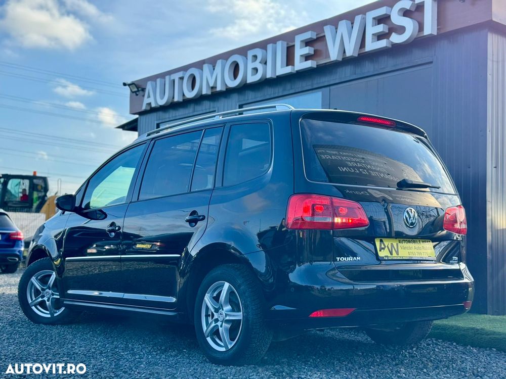 Volkswagen Touran 1.6 TDI DSG Highline - 3