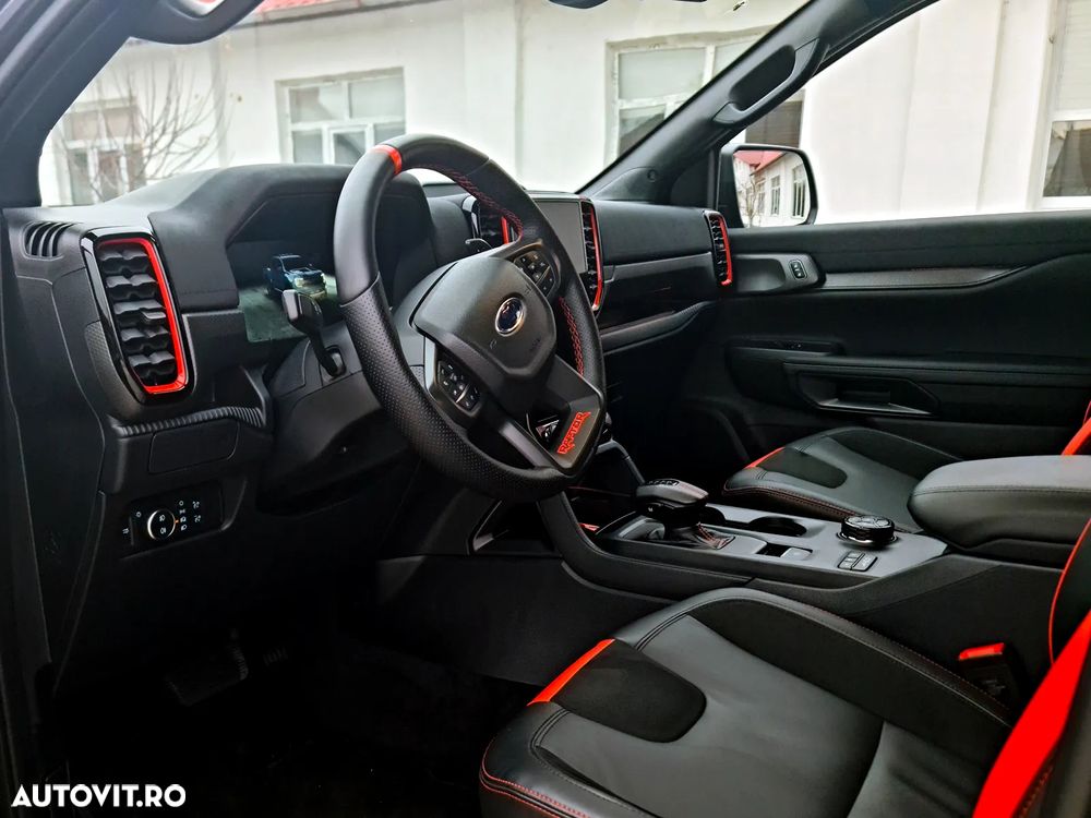 Ford Raptor - 13