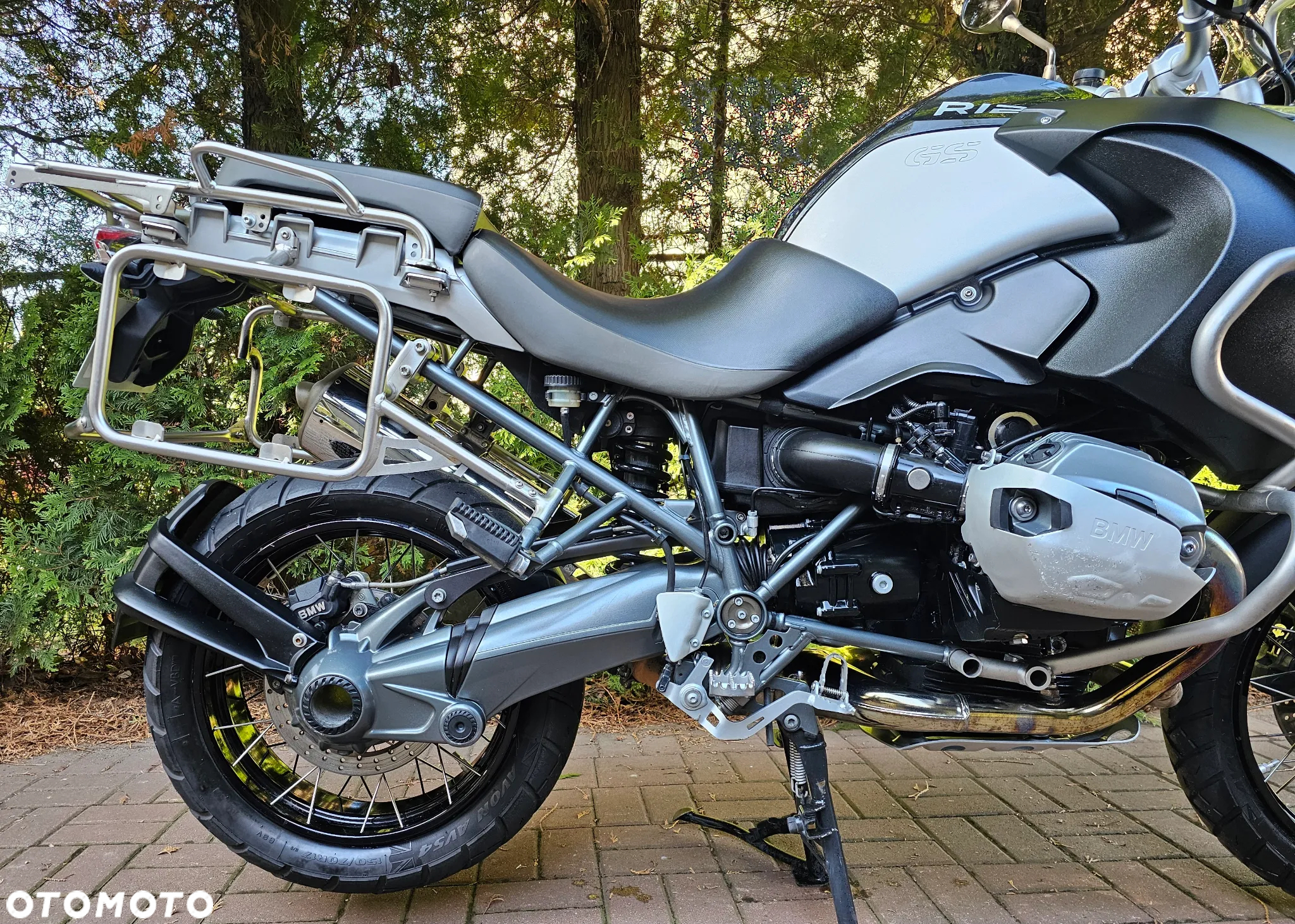 BMW R - 8