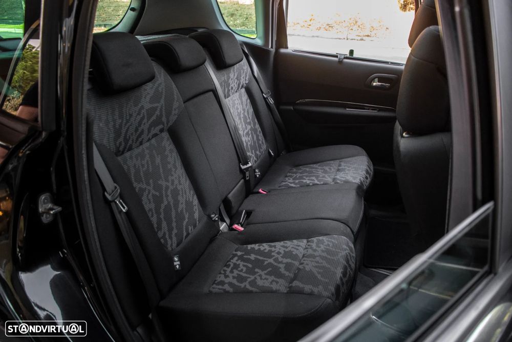 Peugeot 3008 1.6 HDi Executive - 30