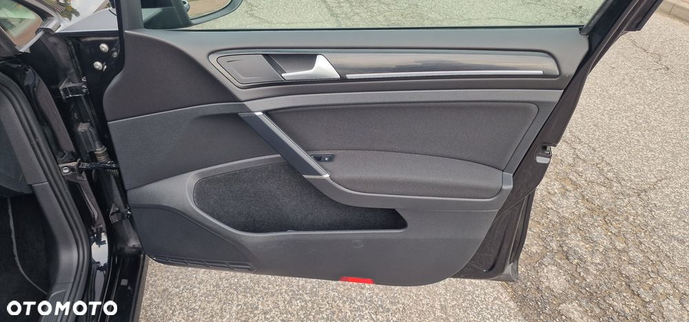 Volkswagen Golf 1.5 TSI BlueMotion ACT Highline - 28