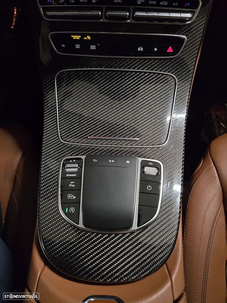 Mercedes-Benz E 200 d 9G-TRONIC AMG Line - 27