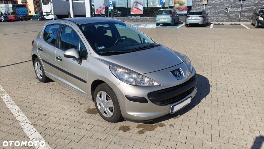 Peugeot 207 2007 photo 3