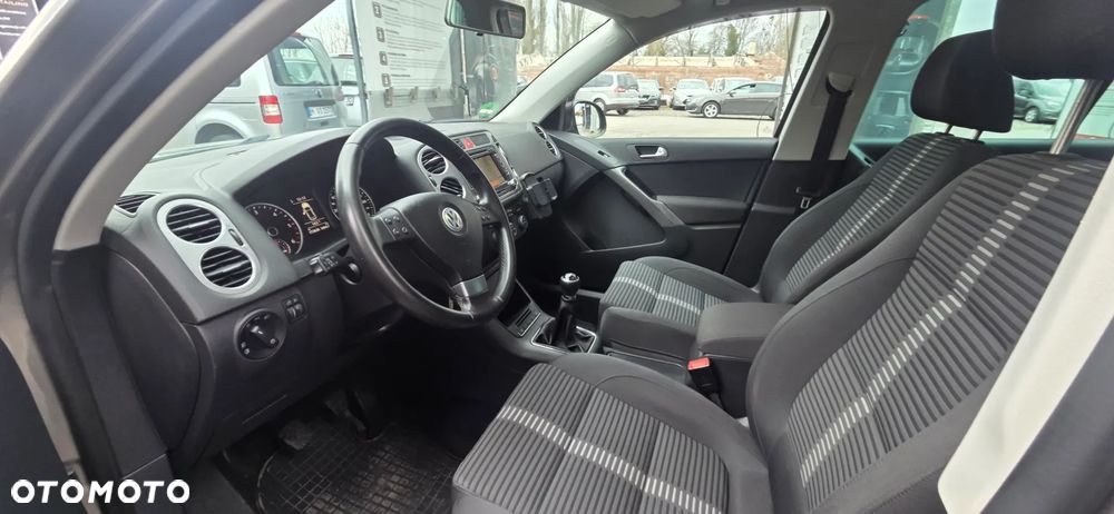 Volkswagen Tiguan 2.0 TDI DPF BlueMotion Technology Exclusive - 30