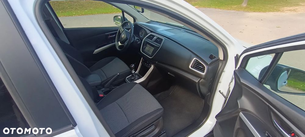 Suzuki SX4 S-Cross 1.6 DDiS Premium Plus 4WD - 27