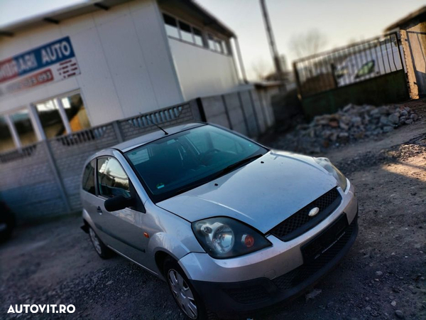 Dezmembram/Piese Ford Fiesta 1.4 D , an fabr. 2007